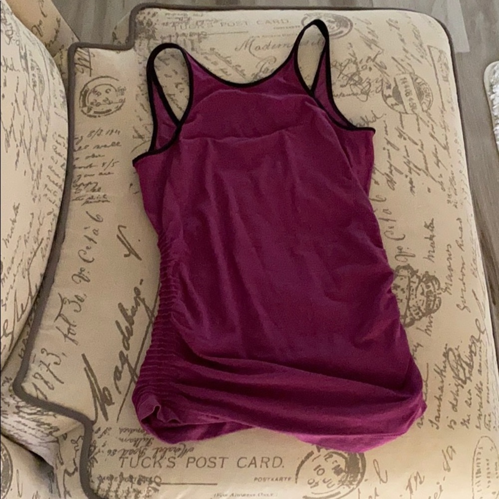 Lululemon tank top size 4